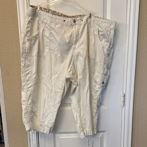 Faded Glory Women's Cream Cropped Pants